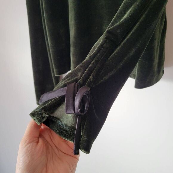 Anthropologie Crushed Velvet Ribbon-Tie Back Top XL • Dark Forest Green Long Sle - Picture 3 of 7